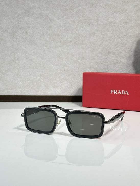 Picture of Cartier Sunglasses _SKUfw77797303fw